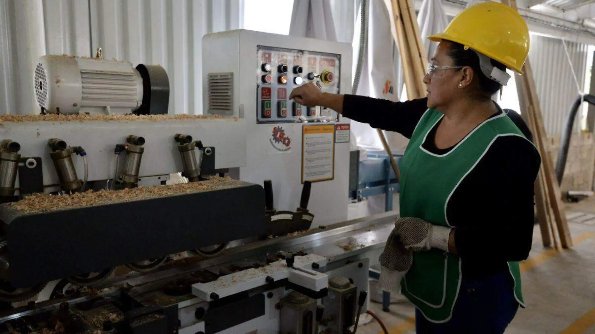 Persisten desigualdades de género en los trabajos, un tema olvidado en la Reforma Laboral